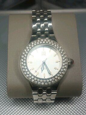 Marc Ecko UNLTD Women's Watch Silver Tone 35mm "Non-stop" quartz analog Y2K VTG